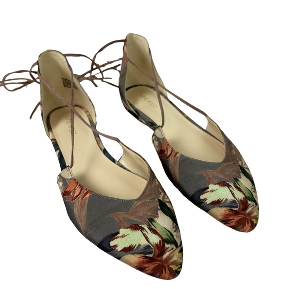 Nine West Shoes - Nine West Stompino Lace Up Floral Taffeta Almond Toe Ballet Flats 9.5